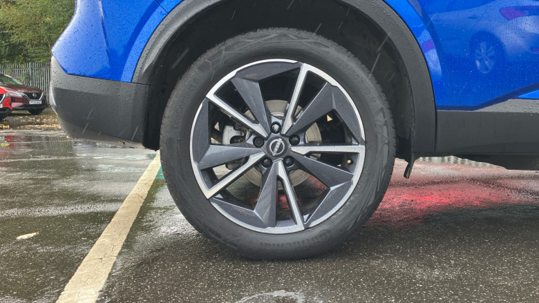 Nissan Qashqai 1.3 DiG-T MH Tekna 5dr Petrol Hatchback